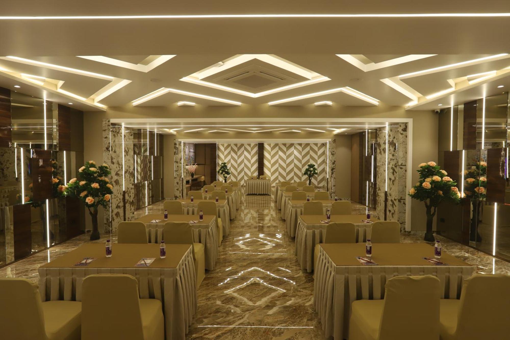 Hotel Auris & Banquets, Mumbai International Airport Exterior foto